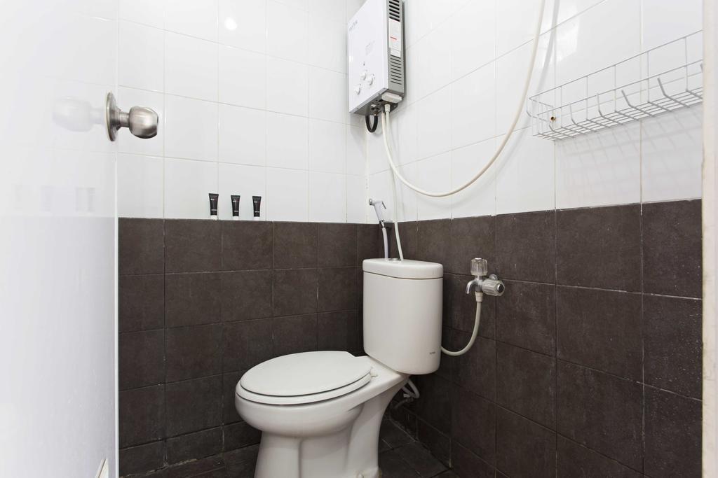 Reddoorz Apartment @ Green Pramuka Dżakarta Zewnętrze zdjęcie
